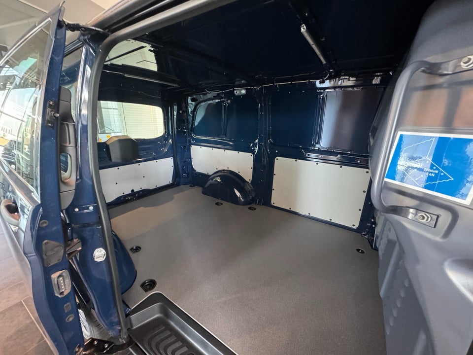 Mercedes Vito 119 2,0 CDi Kassevogn aut. L RWD