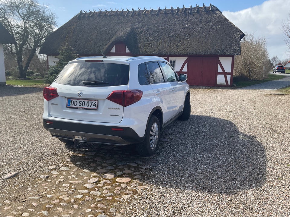 Suzuki Vitara 1,0 Boosterjet Adventure AllGrip 5d