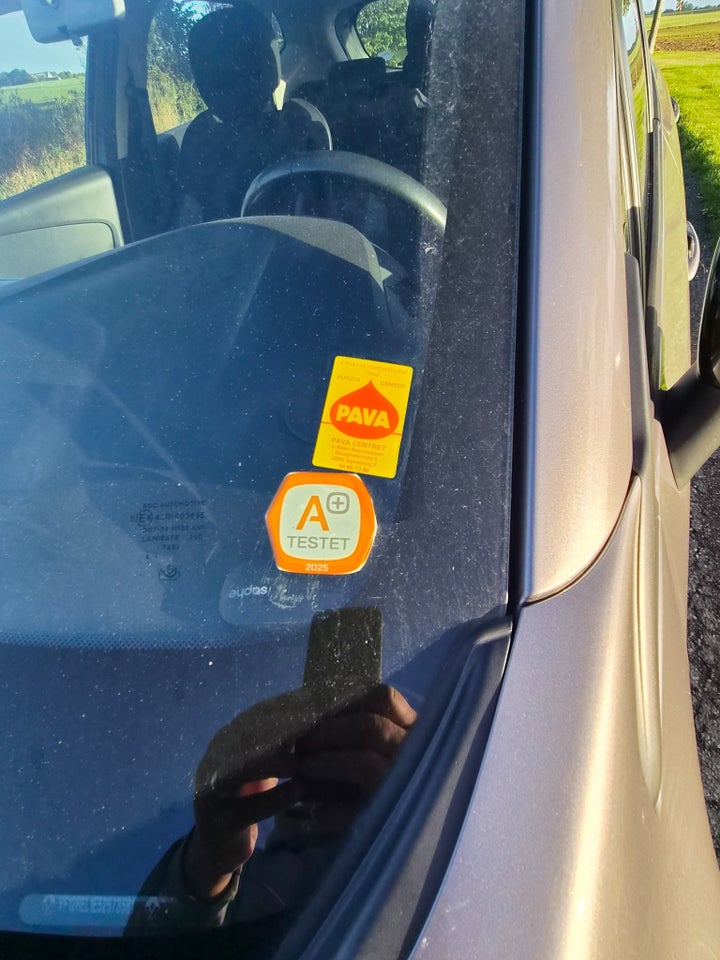 Renault Captur 1,5 dCi 90 Dynamique EDC 5d