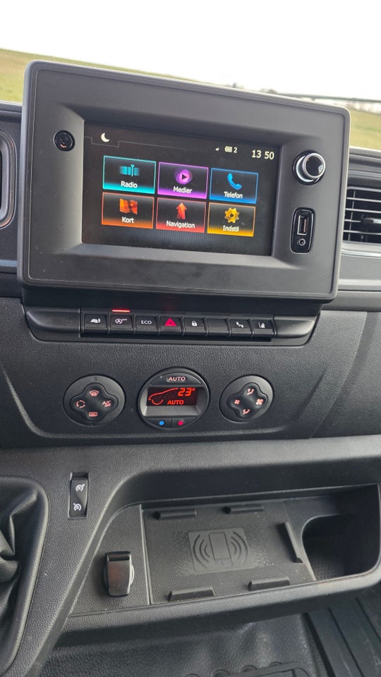 Nissan Interstar 2,3 dCi 150 L3H2 Tekna Van