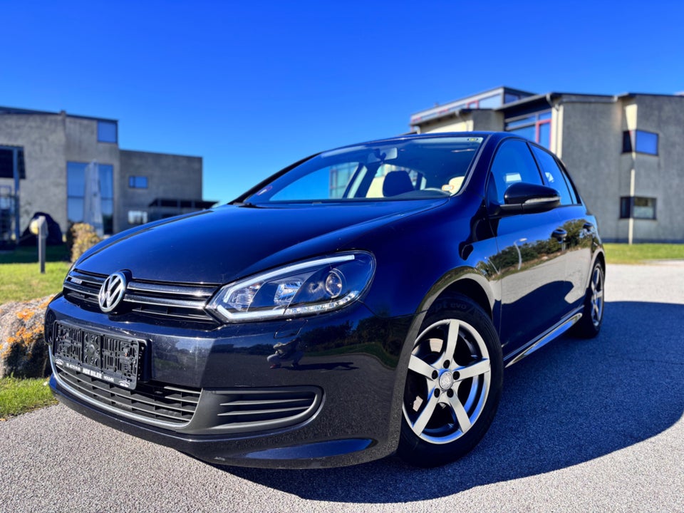 VW Golf VI 1,6 TDi 105 BlueMotion 5d