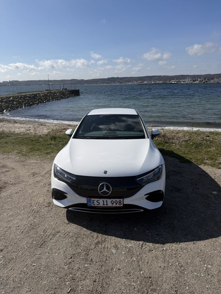 Mercedes EQE300 Electric Art 4d