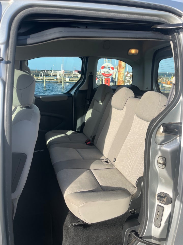 Peugeot Partner Tepee 1,6 HDi Comfort+ 5d