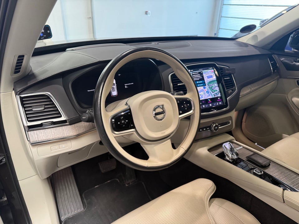 Volvo XC90 2,0 T8 ReCharge Ultimate Dark aut. AWD 7prs 5d
