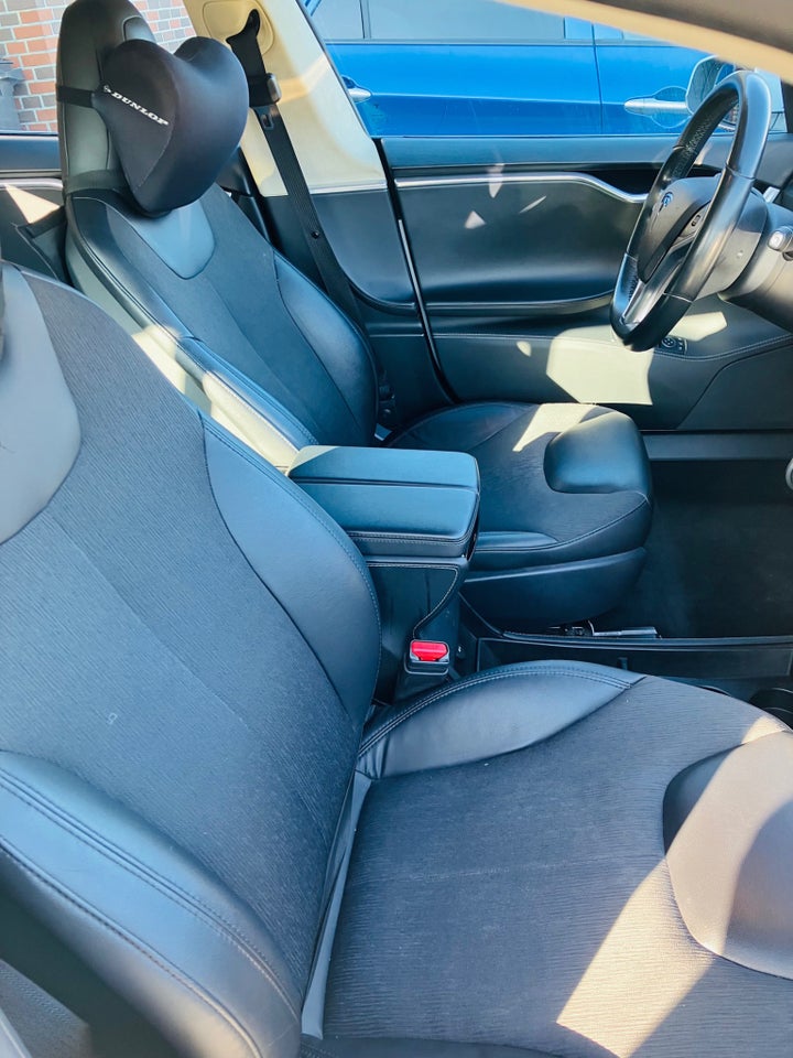 Tesla Model S 70D 5d