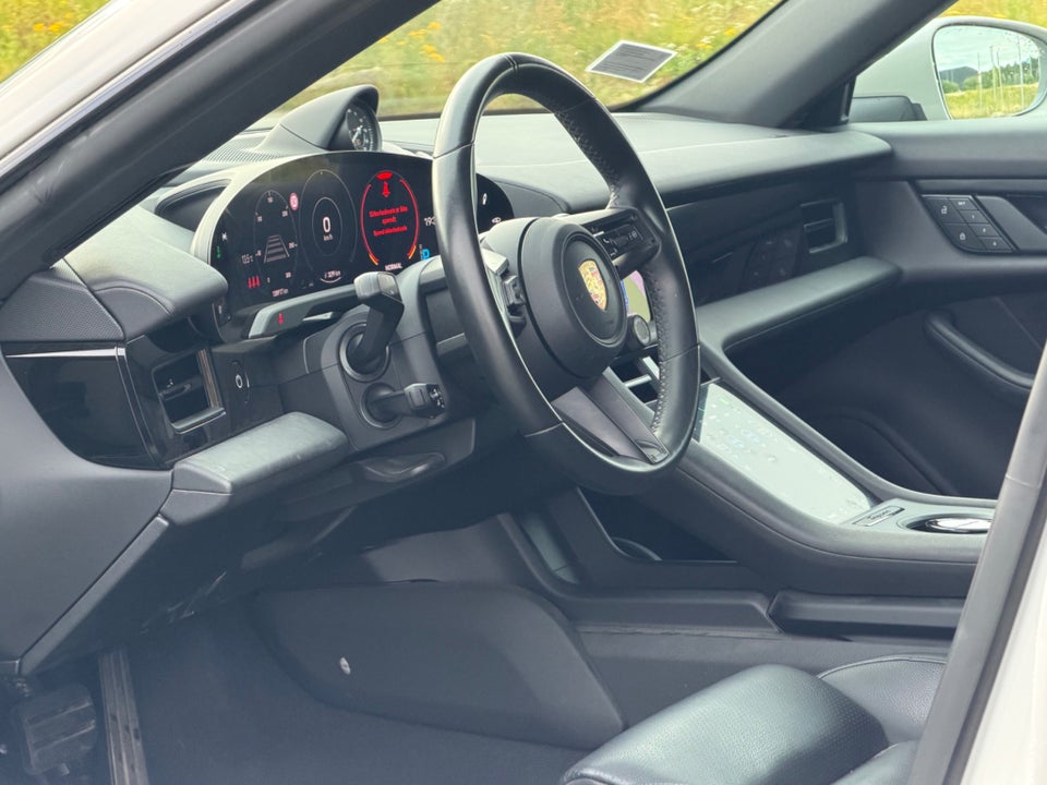 Porsche Taycan 4 Performance+ Cross Turismo 5d