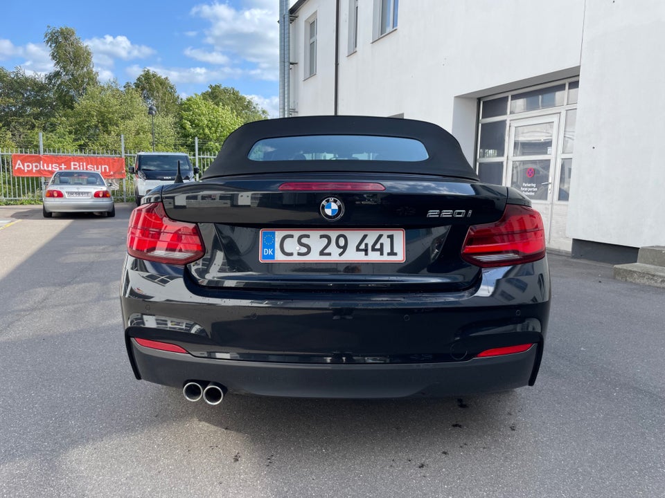 BMW 220i 2,0 Cabriolet M-Sport aut. 2d