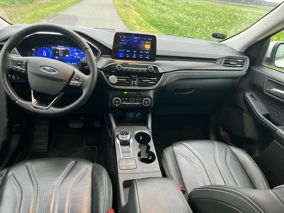 Ford Kuga 2,5 PHEV Vignale CVT 5d