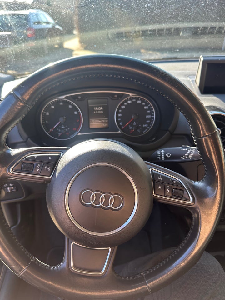 Audi A1 1,4 TFSi 122 Ambition 3d