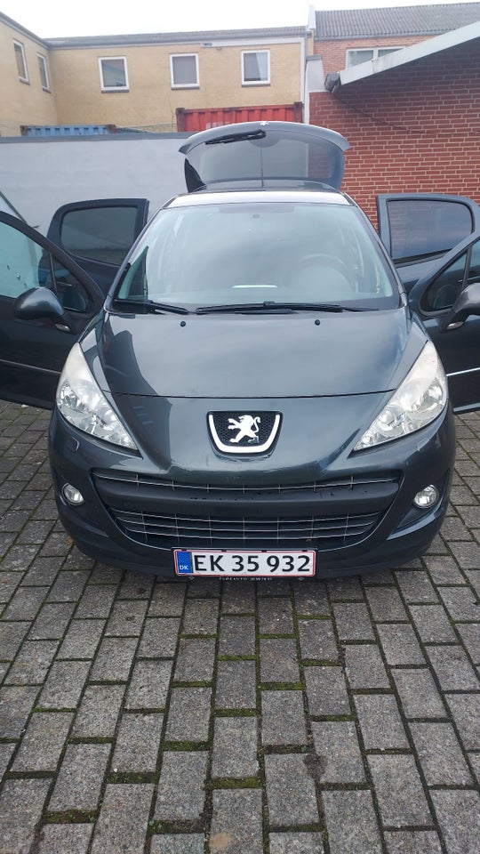 Peugeot 207 1,6 HDi 92 Comfort+ 5d