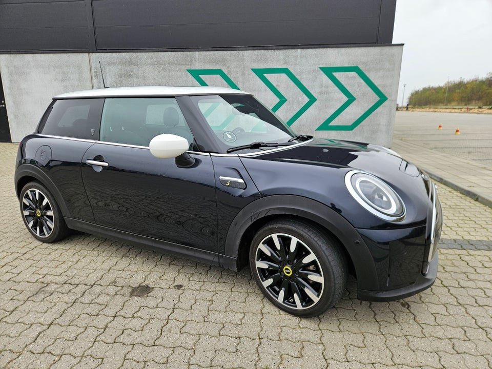 MINI Cooper SE Maximise 3d