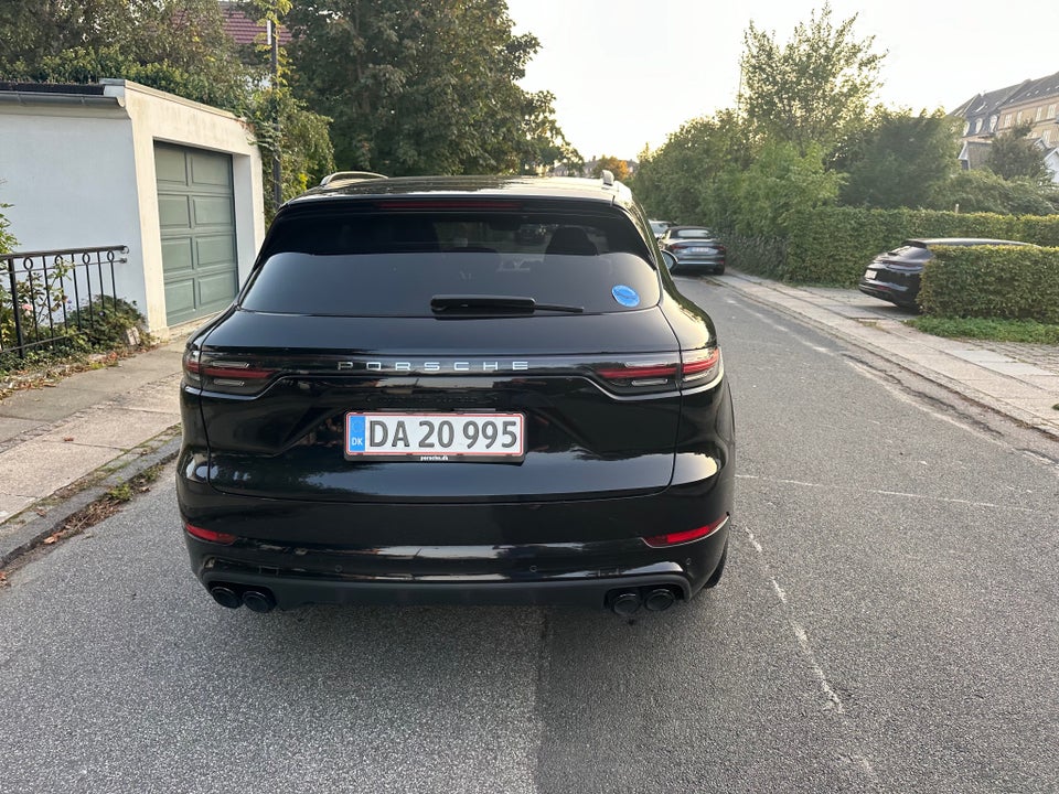 Porsche Cayenne Turbo S 4,0 E-Hybrid Tiptr. 5d