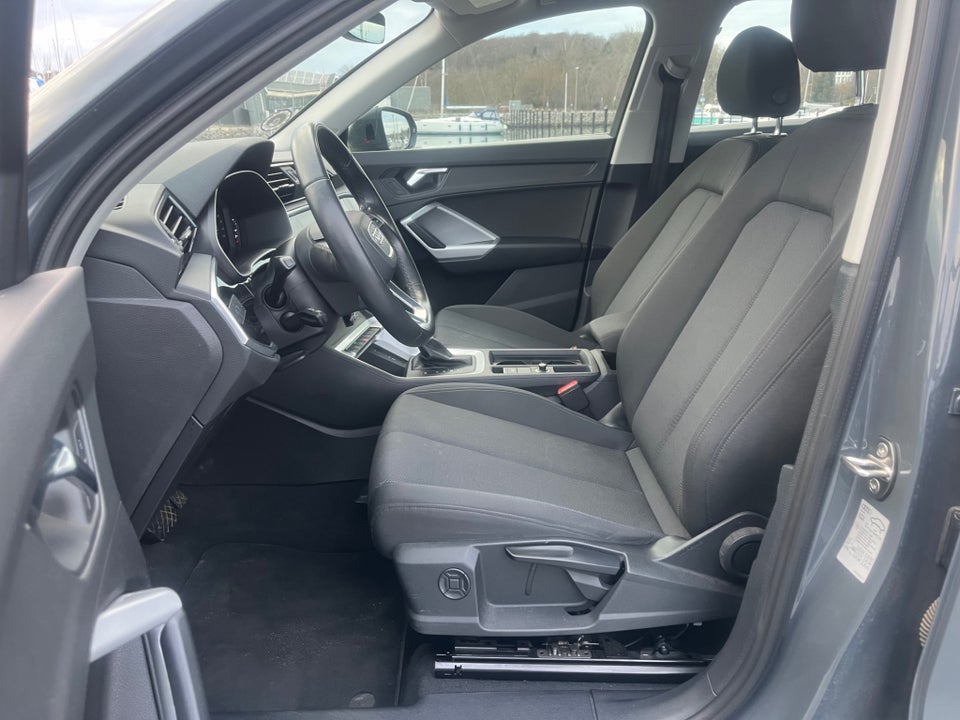 Audi Q3 45 TFSi e Attitude plus S-tr. 5d