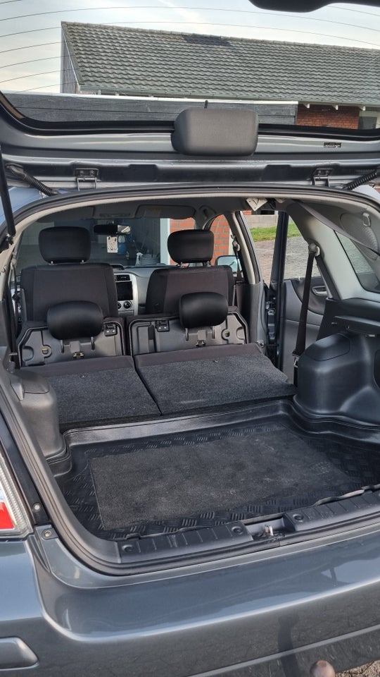 Suzuki Liana 1,6 Family 5d