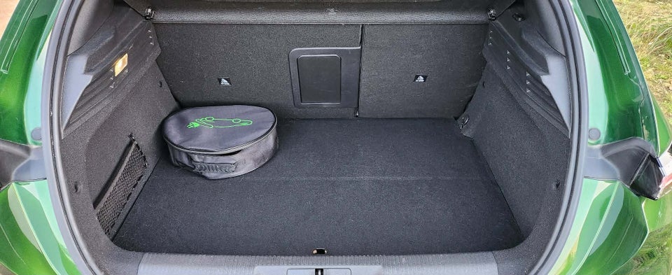 Peugeot 308 1,6 Hybrid First Selection+ EAT8 5d