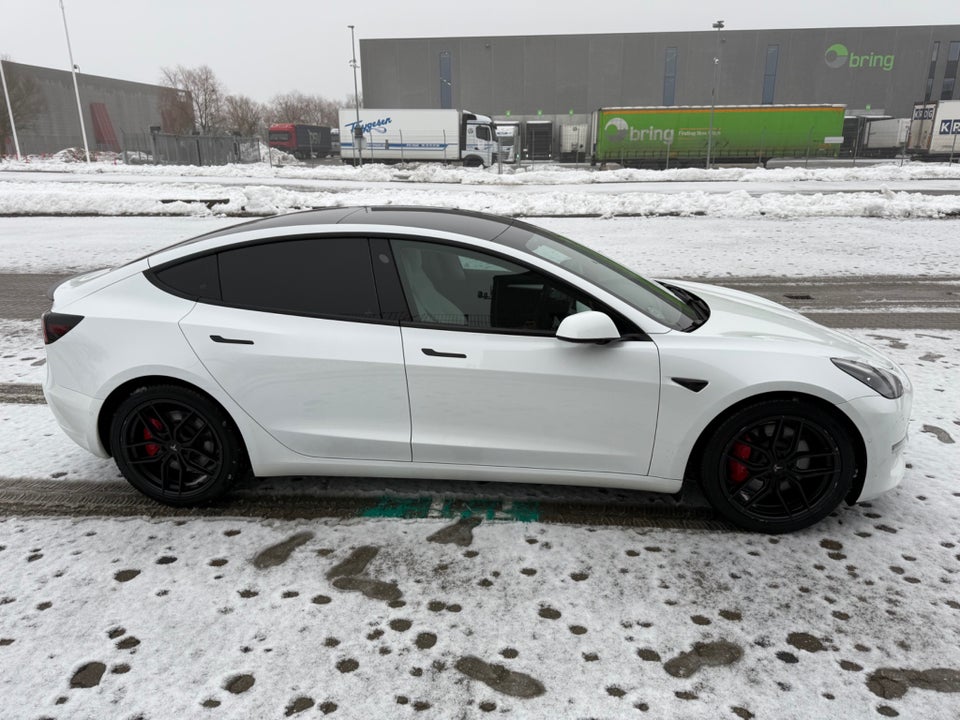 Tesla Model 3 Performance AWD 4d