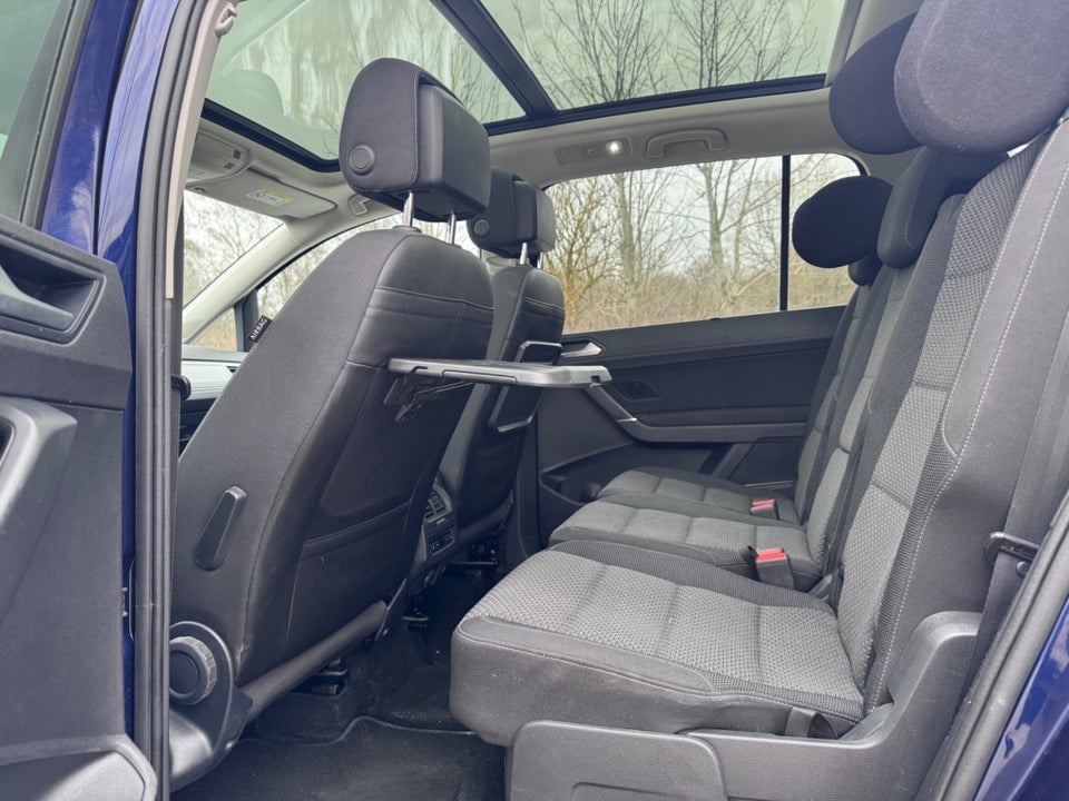 VW Touran 1,6 TDi 115 Comfortline Connect DSG 7prs 5d