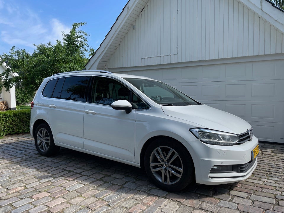 VW Touran 2,0 TDi 150 Highline DSG Van 5d