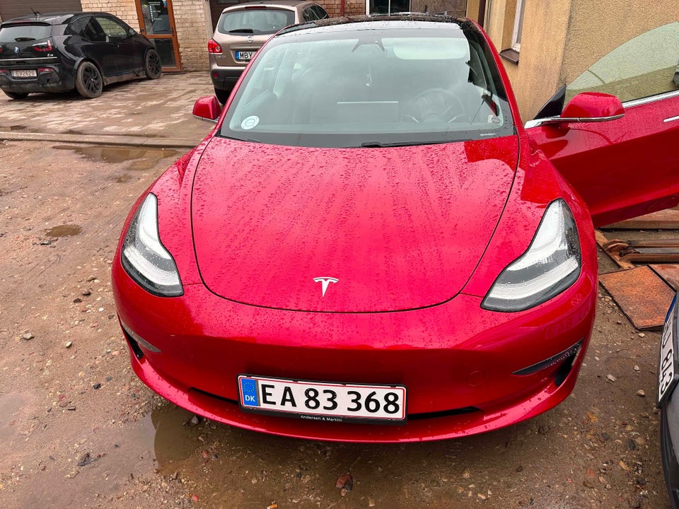 Tesla Model 3 Long Range AWD 4d