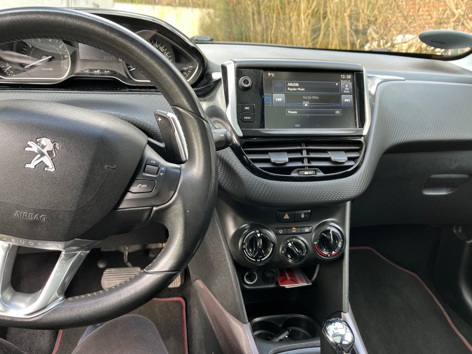 Peugeot 2008 1,2 e-VTi 82 Plus ESG 5d