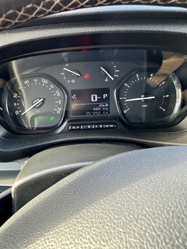 Citroën Jumpy 2,0 BlueHDi 180 L2 MasterLine EAT6