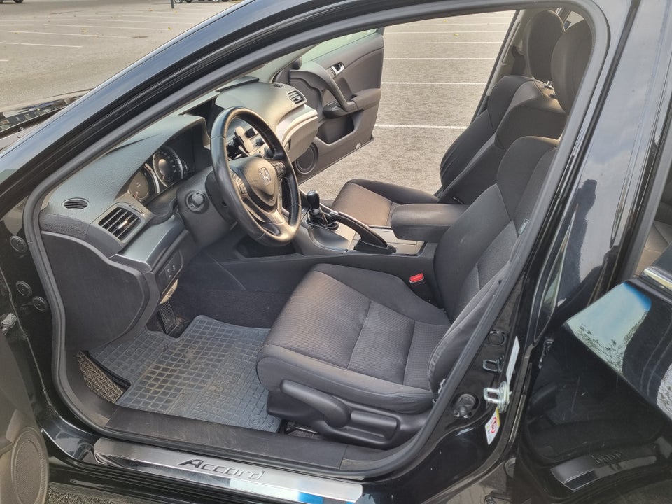 Honda Accord 2,0 Lifestyle 4d