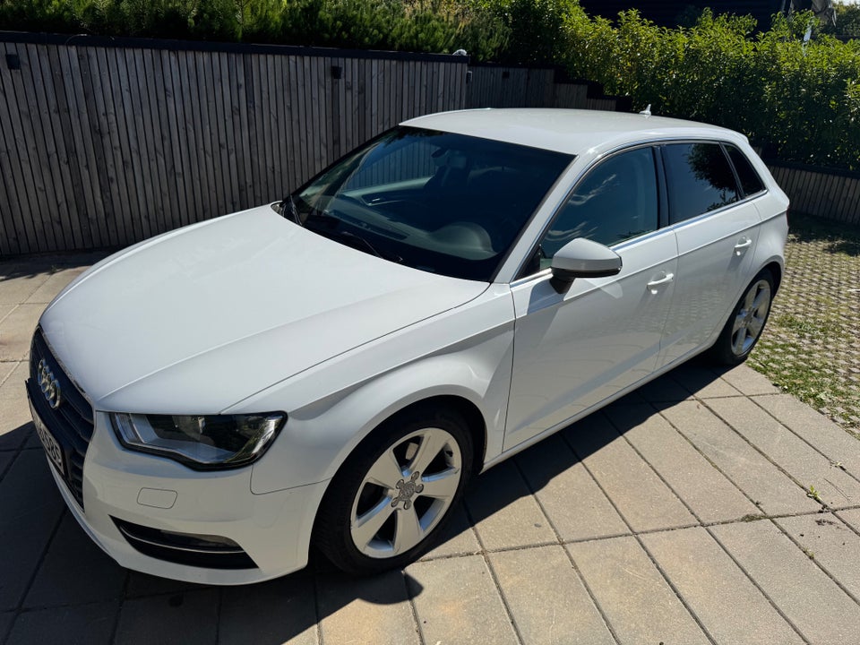 Audi A3 1,4 TFSi 150 Ambition Sportback 5d
