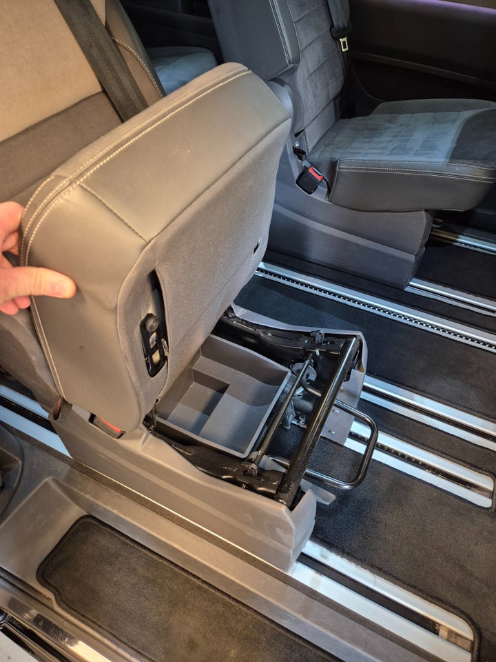 VW Multivan 1,4 eHybrid Style DSG lang