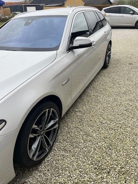 BMW 520d 2,0 Touring Luxury Line aut. 5d