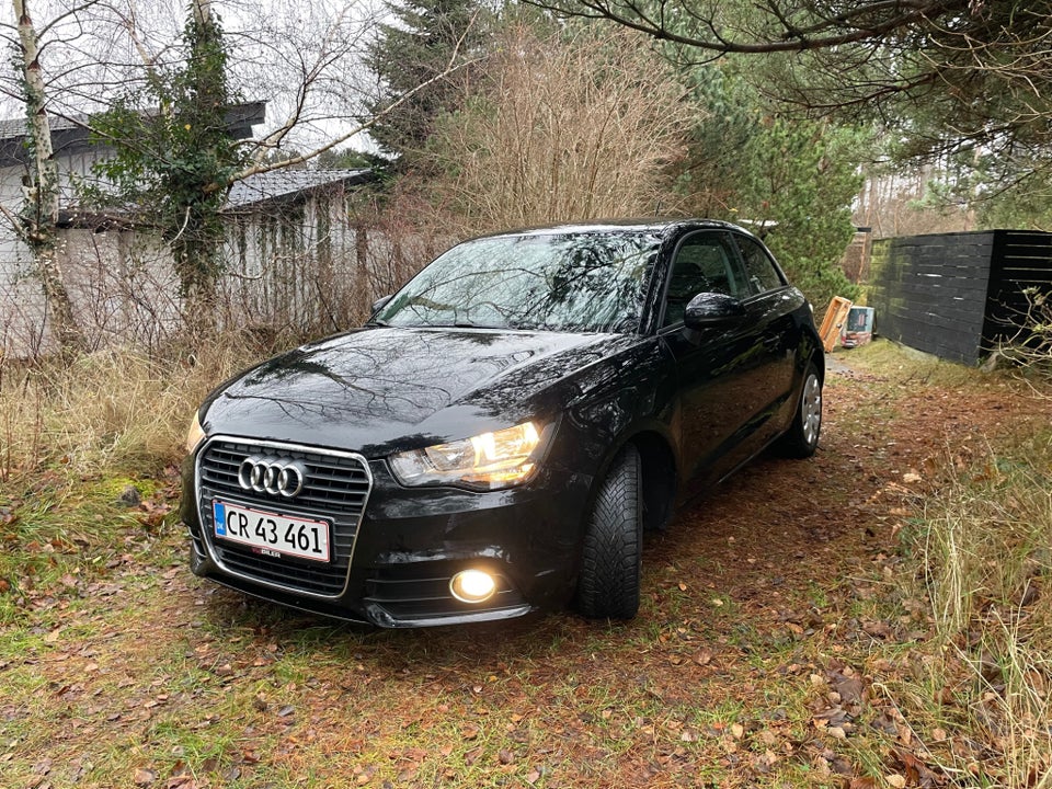 Audi A1 1,2 TFSi 86 Ambition 3d