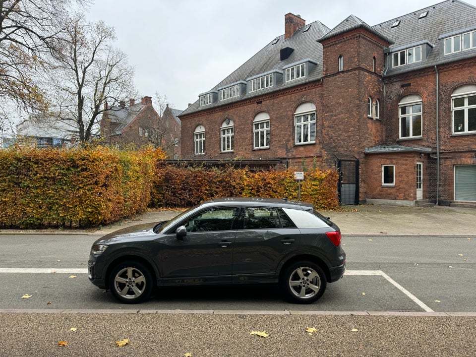 Audi Q2 35 TFSi Sport S-tr. 5d