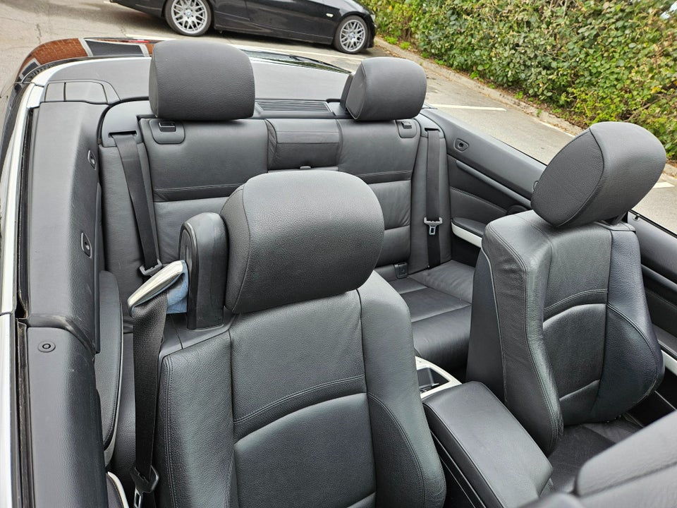 BMW 325i 3,0 Cabriolet 2d