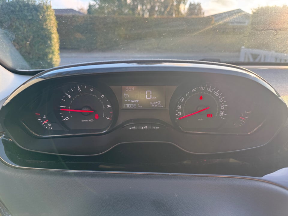 Peugeot 208 1,0 VTi Active 5d