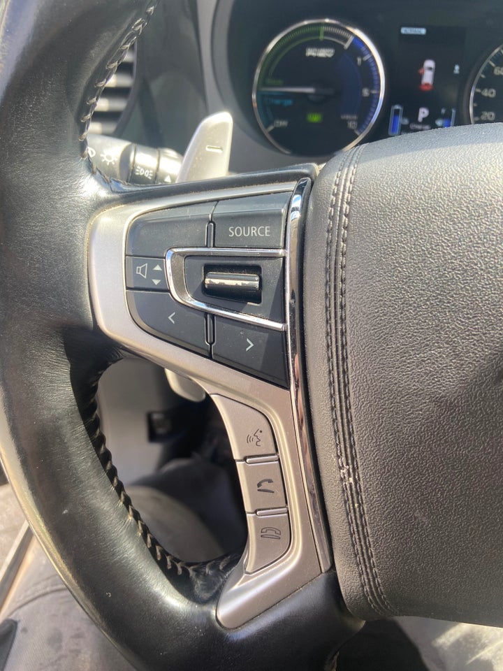 Mitsubishi Outlander 2,4 PHEV Intense CVT 4WD 5d