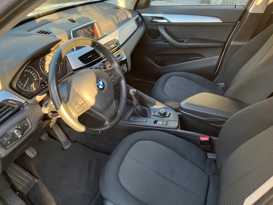 BMW X1 2,0 sDrive18d Advantage 5d