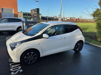 Toyota Aygo 1,0 VVT-i x-press 5d