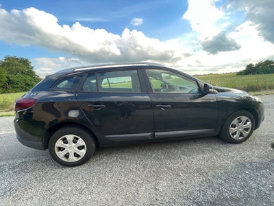 Renault Megane III 1,6 110 Authentique Sport Tourer 5d