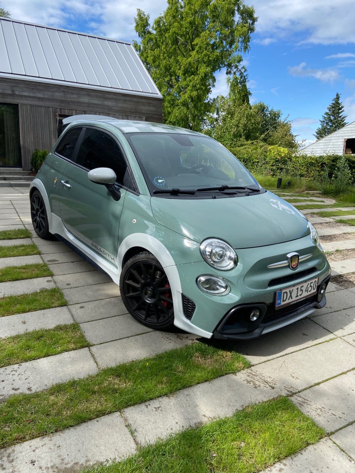 Abarth 695 1,4 T-Jet 180 70th Anniversario 3d