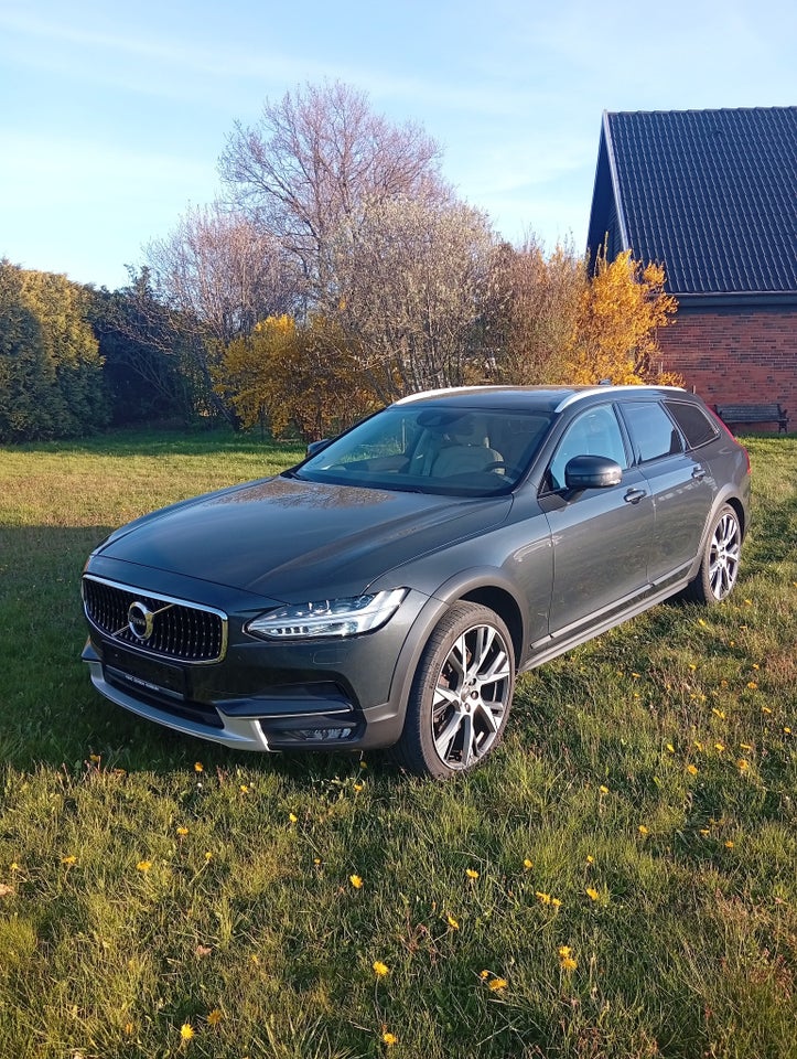 Volvo V90 2,0 D5 235 R-Design aut. AWD 5d