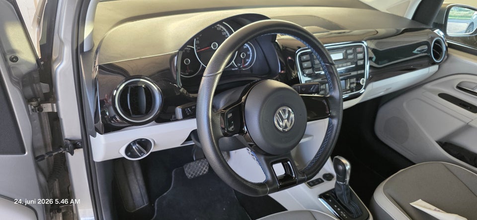 VW e-Up! High Up! 5d