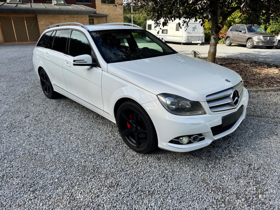 Mercedes C220 2,2 CDi Avantgarde stc. aut. BE 5d
