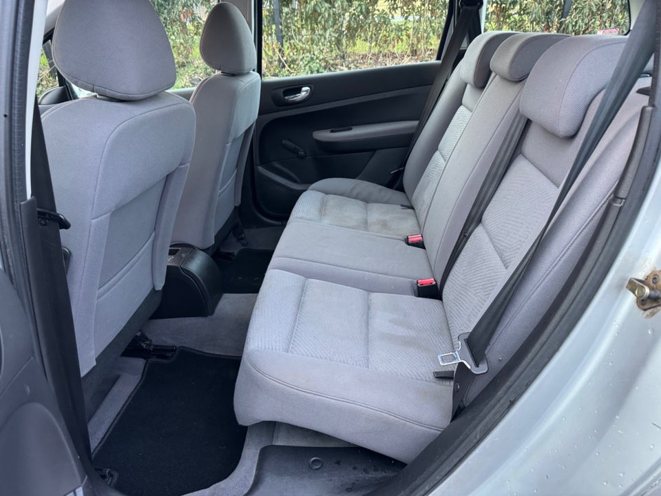 Peugeot 307 1,6 XR stc. 5d