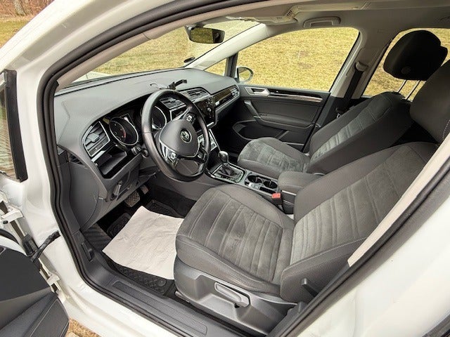 VW Touran 2,0 TDi 190 Highline DSG 5d