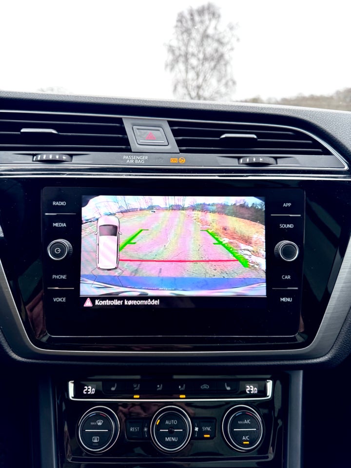 VW Touran 1,6 TDi 115 Comfortline Connect DSG 7prs 5d