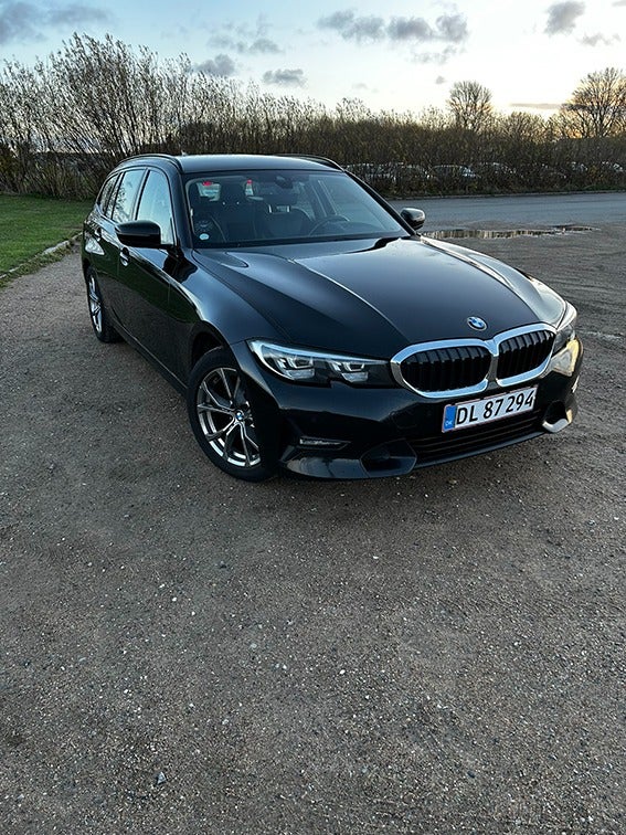 BMW 320d 2,0 Touring xDrive aut. 5d