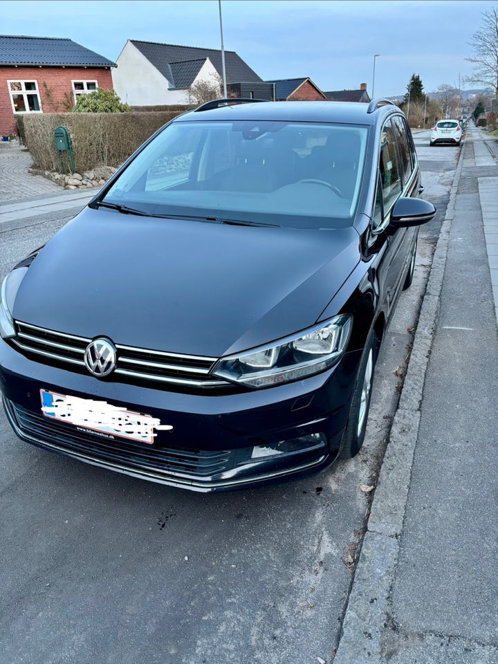 VW Touran 1,6 TDi 115 IQ.Drive DSG 7prs 5d