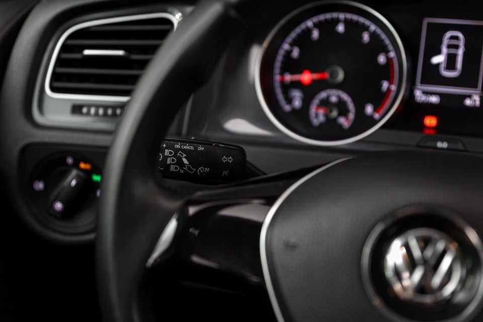 VW Golf VII 1,0 TSi 85 Trendline 5d