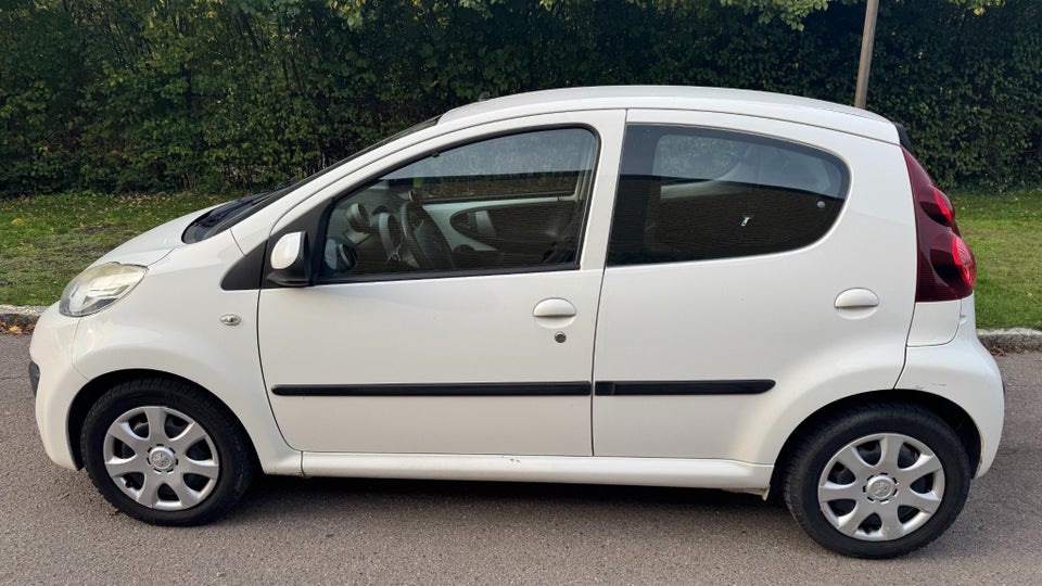 Peugeot 107 1,0 5d