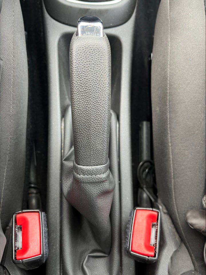 Opel Corsa 1,4 Essentia 5d