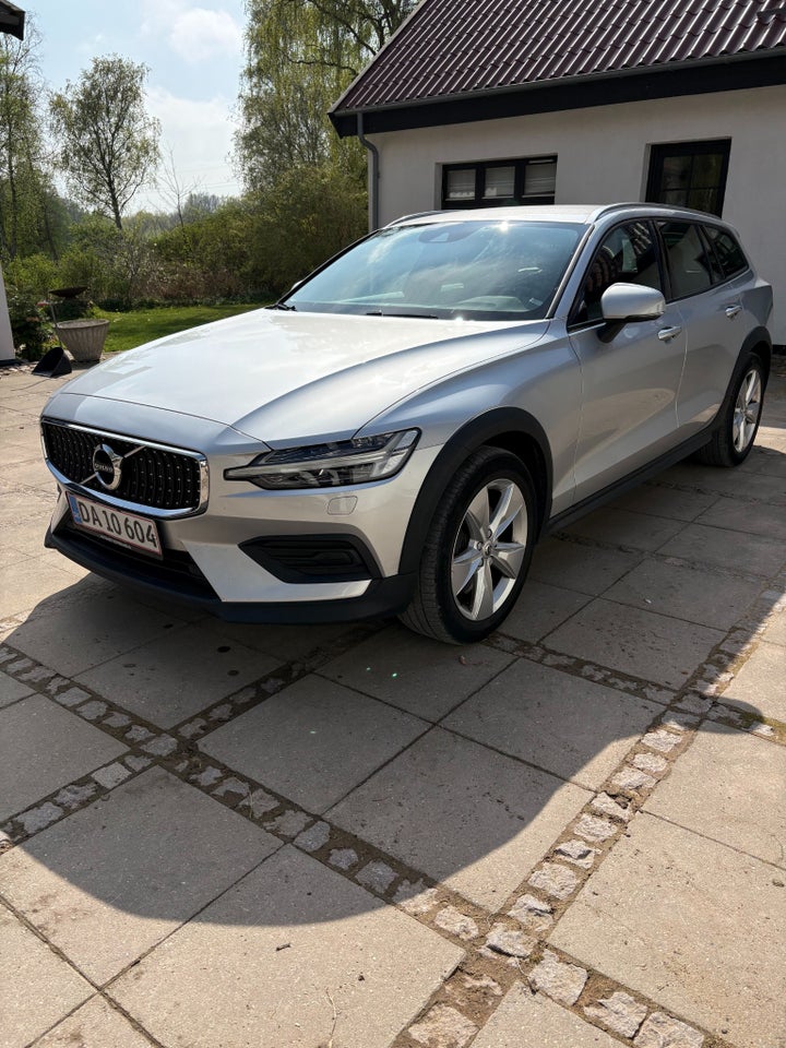 Volvo V60 CC 2,0 D4 190 aut. AWD 5d